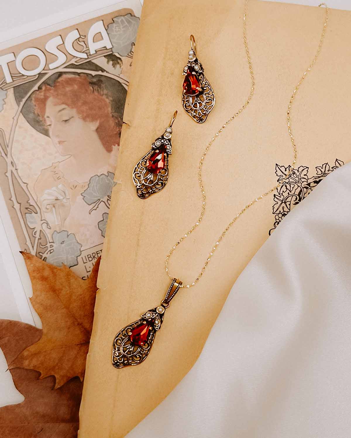 The Bolgheri Necklace (Tuscan Dreams Edition)