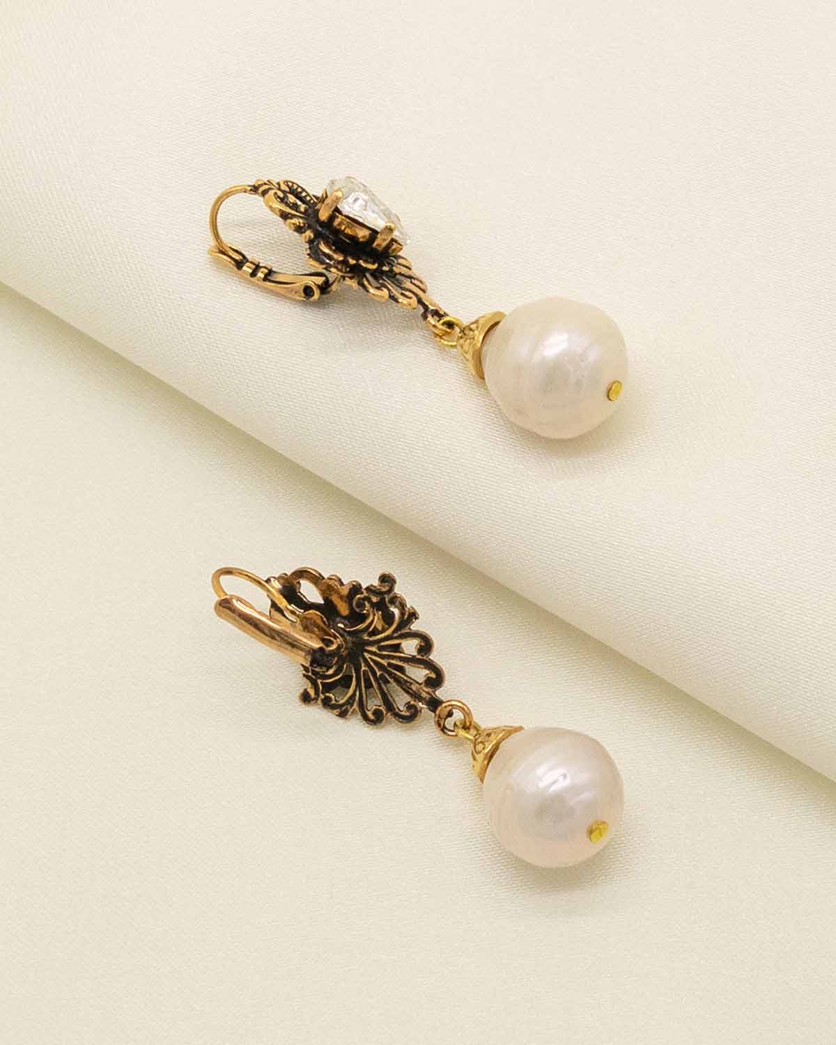 The Perla Cortona Earrings (That's Amore Edition)