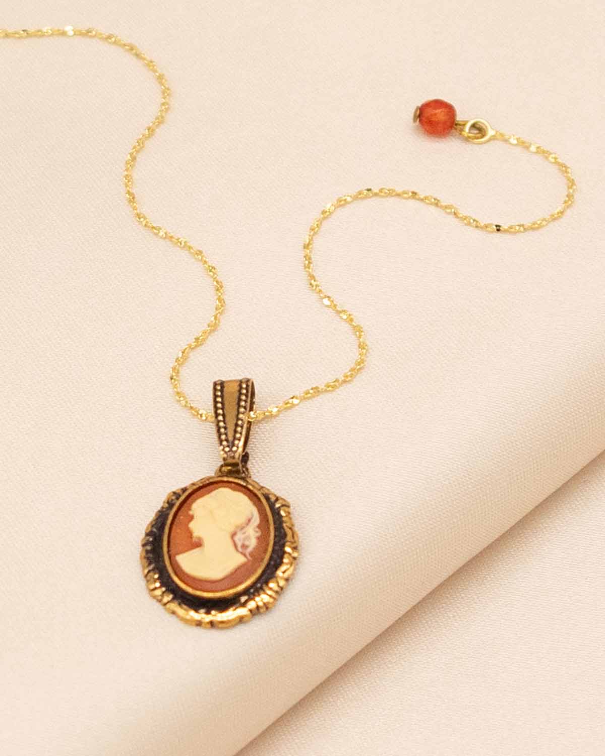The San Gimignano Necklace (Tuscan Dreams Edition)