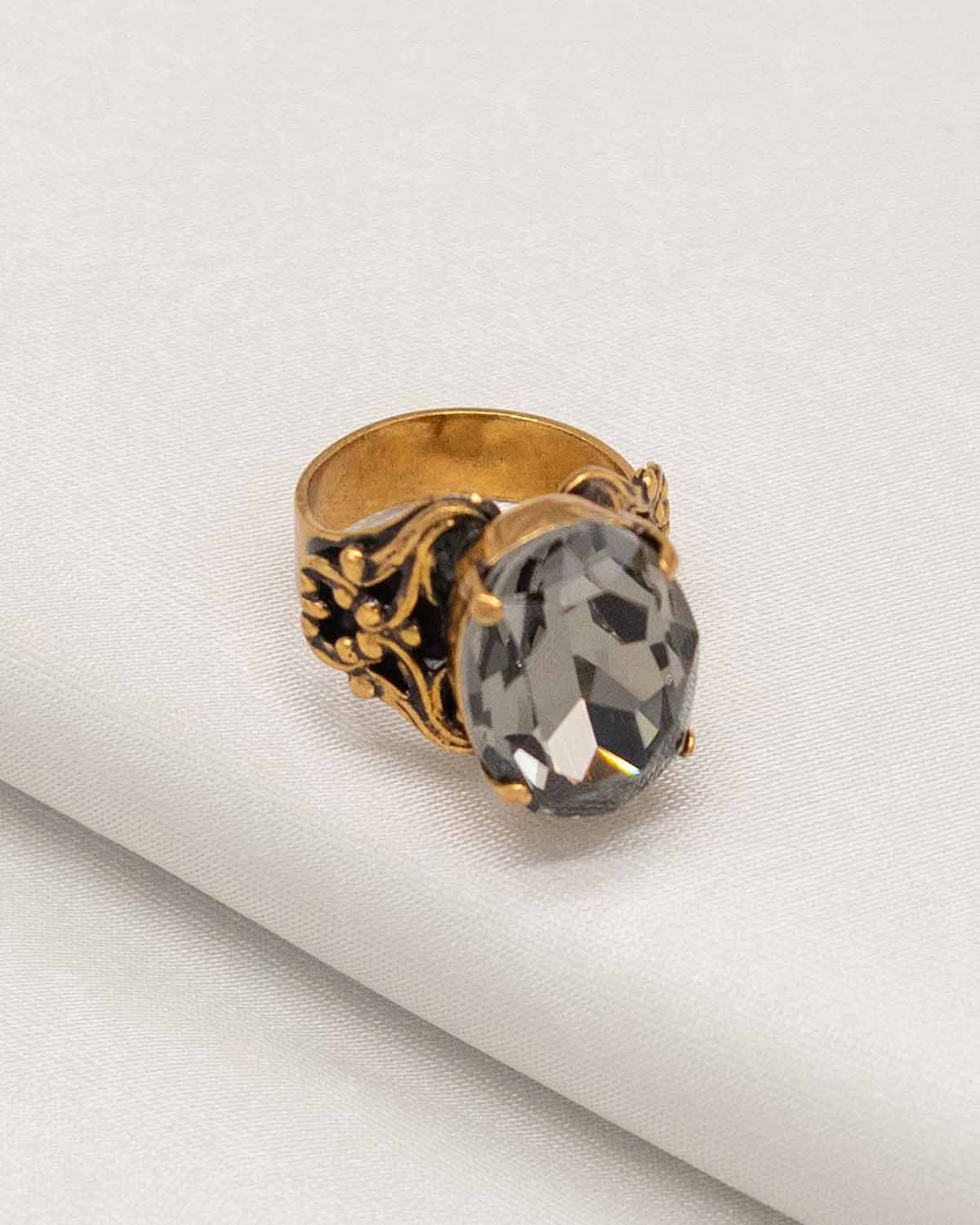 The Lucca Ring (House Edition)