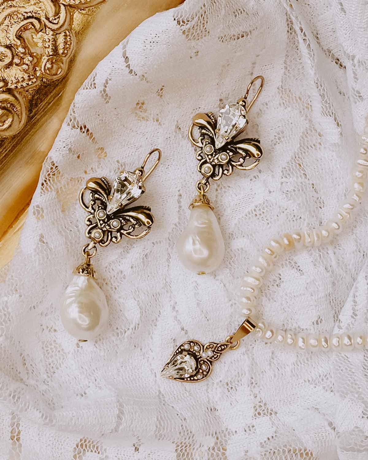 The Firenze Earrings (That's Amore Edition)